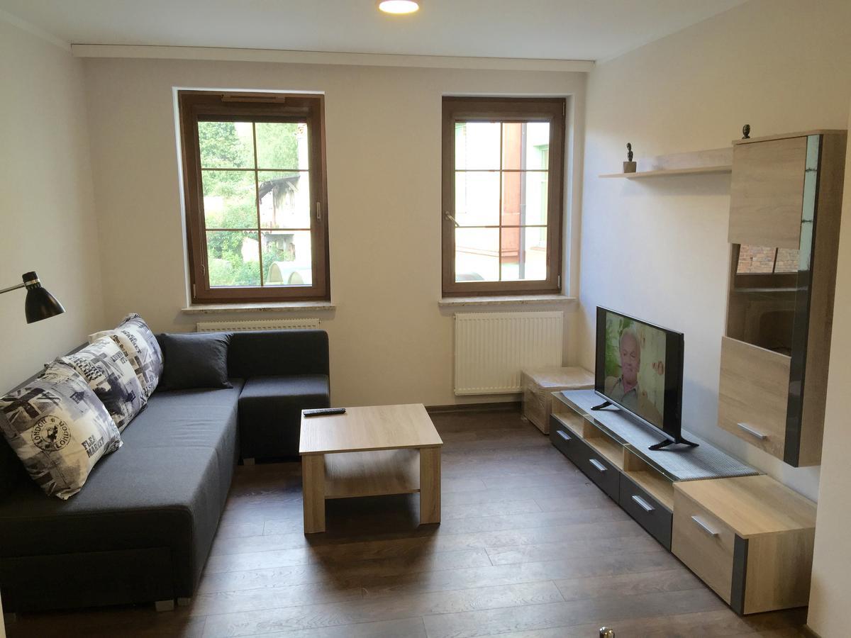 זיילונה גאורה Apartamenty Przy Starowce מראה חיצוני תמונה