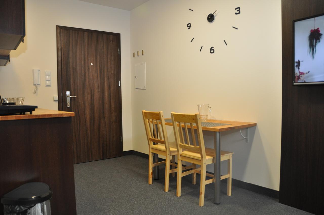 זיילונה גאורה Apartamenty Przy Starowce מראה חיצוני תמונה